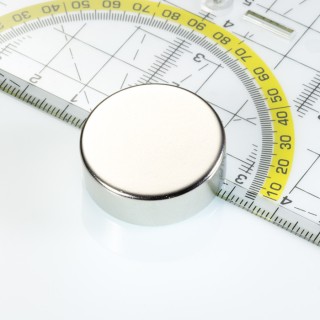 Magnet neodim cilindru cu diam.29x10 N 80 °C, VMM7-N42