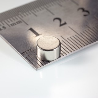 Magnet neodim cilindru cu diam.7x4 N 80 °C, VMM7-N42