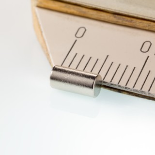 Magnet neodim cilindru cu diam.3x6 N 80 °C, VMM4-N30