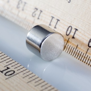 Magnet neodim cilindru cu diam.11x9 N 80 °C, VMM7-N42