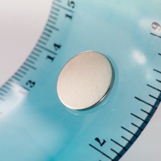 Magnet neodim cilindru cu diam.13x1 N 80 °C, VMM7-N42