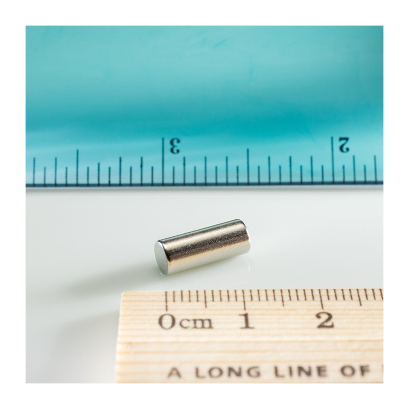 Magnet neodim cilindru cu diam.5x12,5 N 80 °C, VMM8-N45