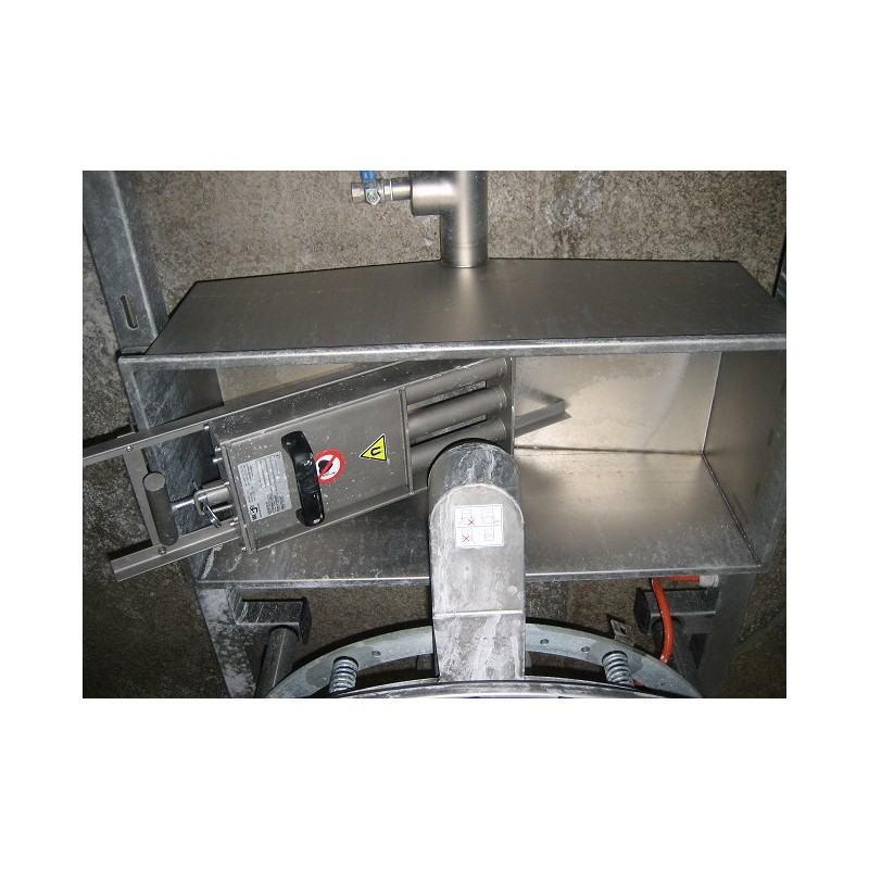 Separator magnetic pentru sisteme de racire si emulsii MRZ 150x120x60-3 VVM