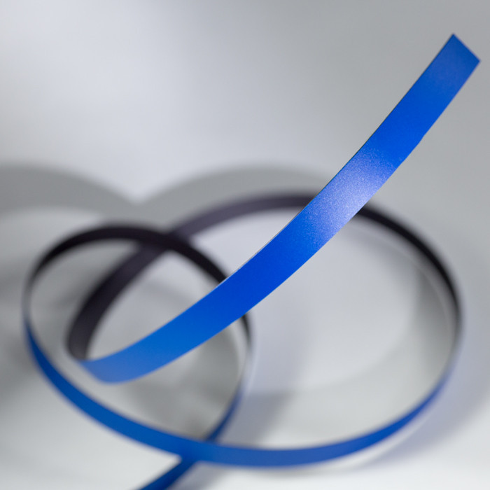 Bandă magnetică 10x0,6 mm albastră