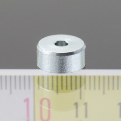 Magnet oală diam. 10, înălțime 4,5 mm, cu gaură pentru șurub cu cap înecat diam. 2,6