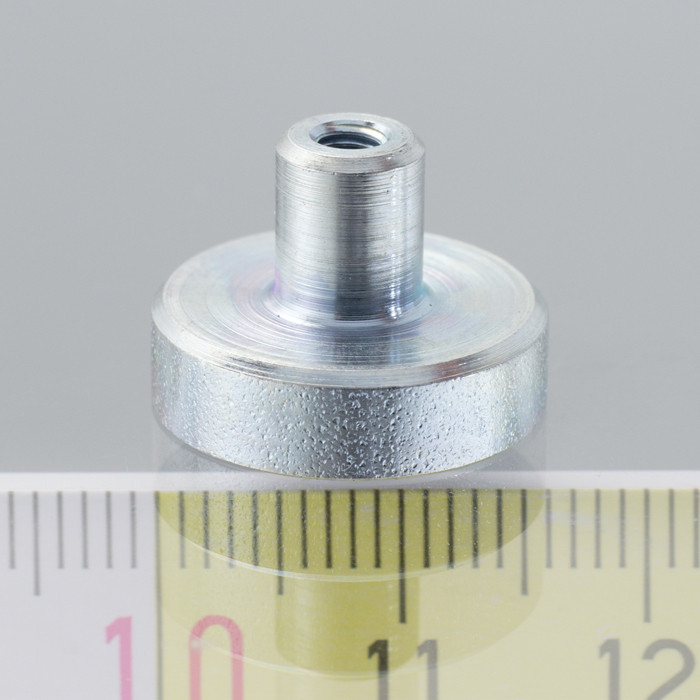 Magnet oală cu coadă, diam. 16, înălțime 4,5 mm cu filet interior M4. lungime filet 7 mm.