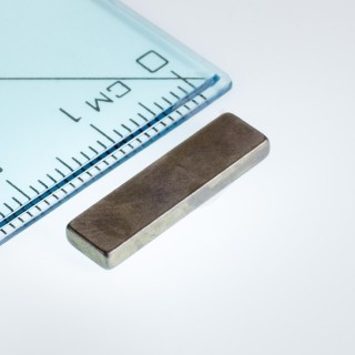 Magnet neodim bloc 20x5,4x2,2 P 180 °C, VMM7UH-N42H