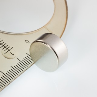 Magnet neodim cilindru cu diam.14x7 N 80 °C, VMM7-N42