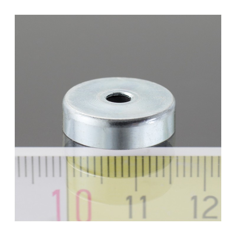Magnet oală diam. 16, înălțime 4,5 mm, cu gaură pentru șurub cu cap înecat diam. 3,5