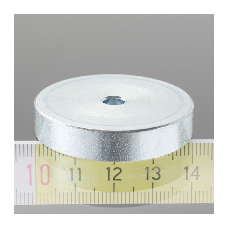 Magnet oală diam. 40 x înălțime 8 mm, cu gaură pentru șurub cu cap înecat diam. 5,4 mm