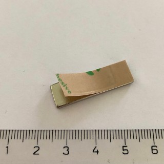 Magnet neodim cu autoadeziv 3M, 30x9x2,5 mm, grosime autocolantă 0,06 mm