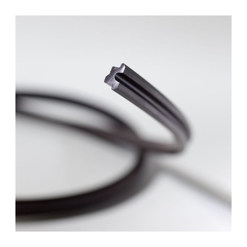 Profilul magnetic 5 x 7,8 mm
