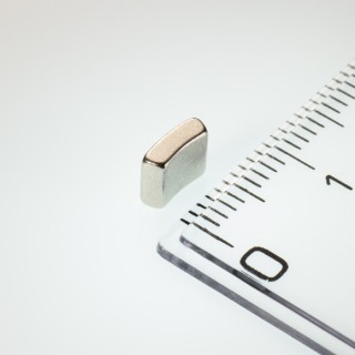 Magnet neodim segment R12xr10x30°x5 N 200°C, VMM3EH-N30EH