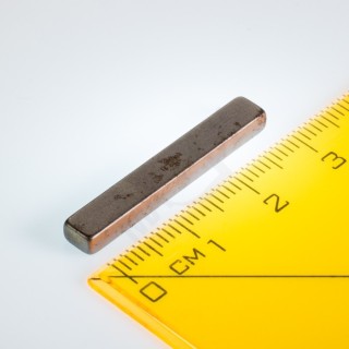 Magnet neodim bloc 30x4,5x3 N 150 °C, VMM8SH-N45SH