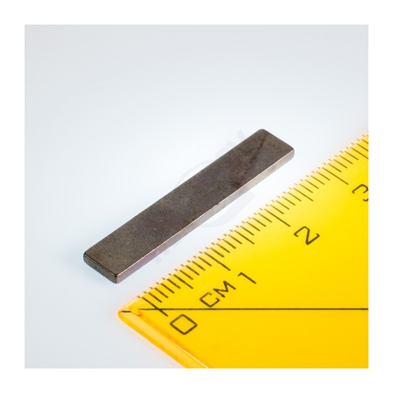 Magnet neodimic 30x2,8x3,3 mm, P VMM8SH-150 °C