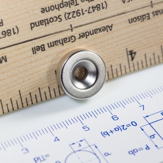 Magnet neodim cilindru cu gaură pentru șurub cu cap înecat diam. 15,8 x 5 N 80 °C, VMM7