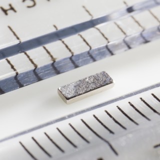 Magnet neodim bloc 4,2x1,5x0,6 N 150 °C, VMM8SH-N45SH