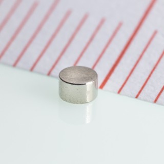 Magnet neodim cilindru cu diam.2x1,2 N 150 °C, VMM8SH-N45SH