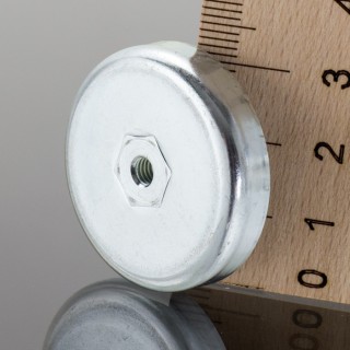 Magnet oală diam. 32 x înălțime 7 mm cu filet interior M4-6H