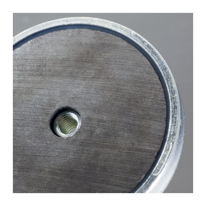Magnet oală diam. 32 x înălțime 7 mm cu filet interior M4-6H