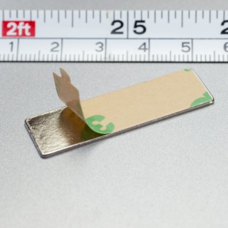 Magnet neodim cu autoadeziv 3M, 40x12x1 mm, grosime autocolantă 0,06 mm