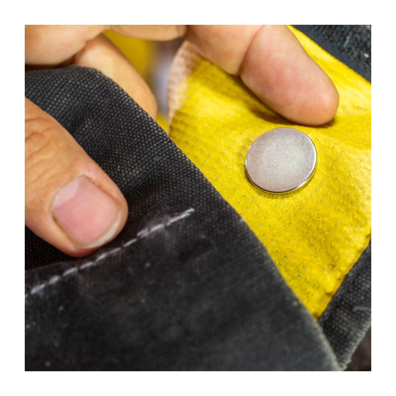 Magnet neodim cilindru cu autoadeziv cu diam.20x2 N 80 °C SV, VMM4-N35, SET N/S, conține doi magneți care se atrag