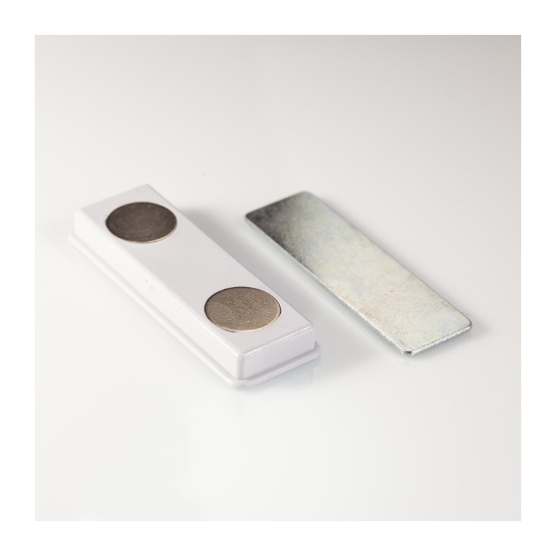 Magnet pentru ecuson magnetic
