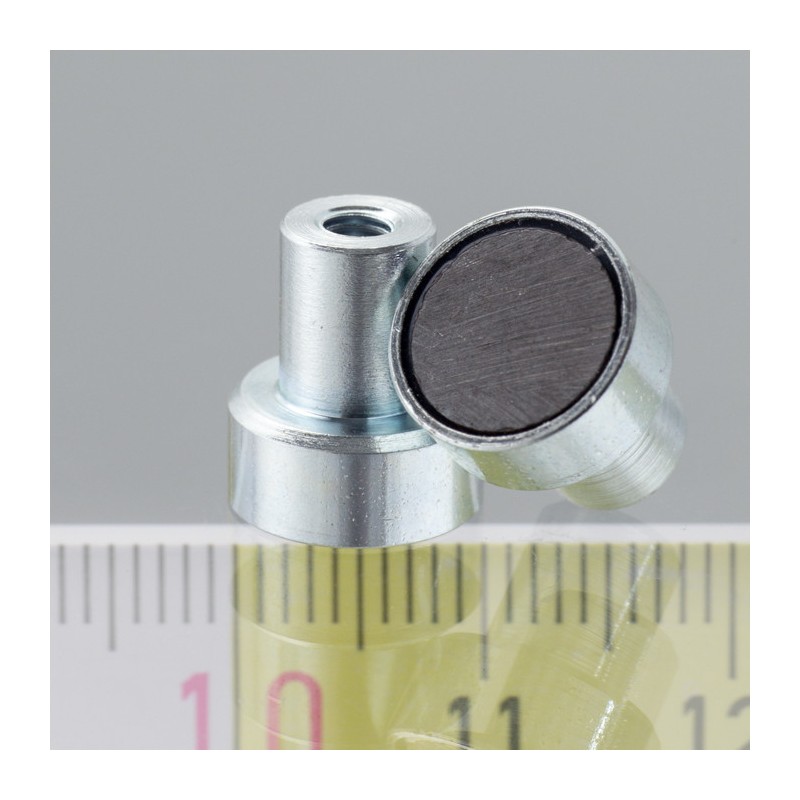 Magnet oală cu coadă, diam. 10 x înălțime 4,5 mm cu filet interior M3, înălțime filet 7 mm