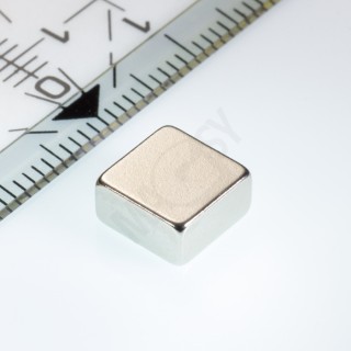 Magnet neodim bloc 8x8x4 N 80 °C, VMM8-N45