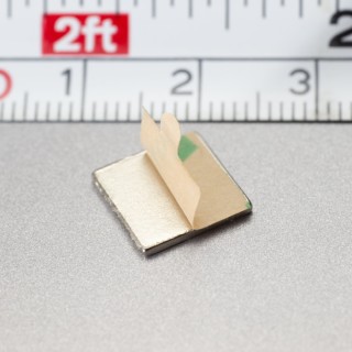 Magnet neodim cu autoadeziv 3M, 10x10x1 mm, grosime autocolantă 0,06 mm