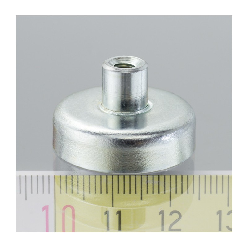 Magnet oală cu coadă, diam. 25 x înălțime 7 mm cu filet interior M4, înălțime filet 8 mm