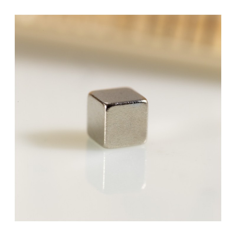 Magnet neodim bloc 2x2x2 N 80° C, VMM7-N42