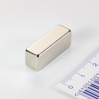 Magnet neodim bloc 25x10x8 N 80 °C, VMM4-N35
