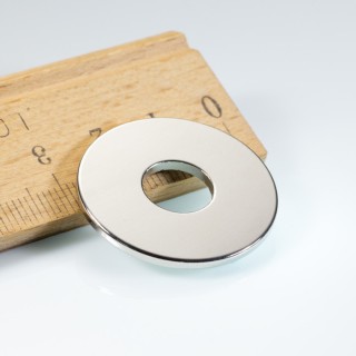 Magnet neodim inel cu diam.30x diam.10,5x2 N 200°C, VMM1EH