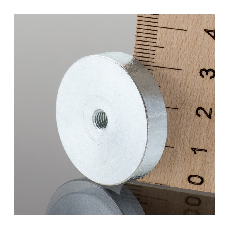 Magnet oală diam. 32 x înălțime 7 mm cu filet interior M5-6H