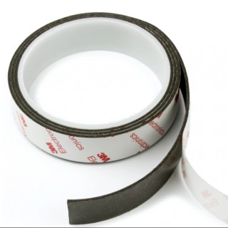Bandă magnetică de neodim cu autoadeziv puternic 20x1,5 mm - lungime 1 m