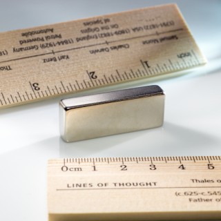 Magnet neodim bloc 40x15x8 N 80 °C, VMM7-N42