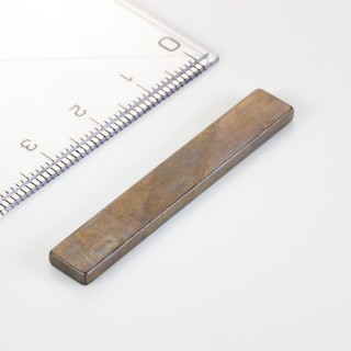 Magnet neodim bloc 45x7x2,5 P 180 °C, VMM5UH-N35UH