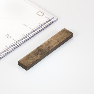 Magnet neodimic 28x5x2 mm, B VMM5UH-180 °C