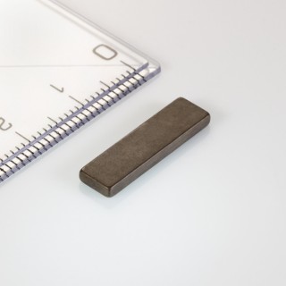 Magnet neodim bloc 20x5,5x2 P 180 °C, VMM5UH-N35UH