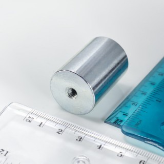 Magnet oală cilindru diam. 25 x înălțime 35 mm cu filet interior M6. lungime filet 9 mm