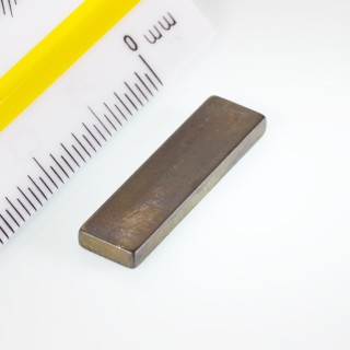 Magnet neodim bloc 26x7x2,5 P 180 °C, VMM5UH-N35UH