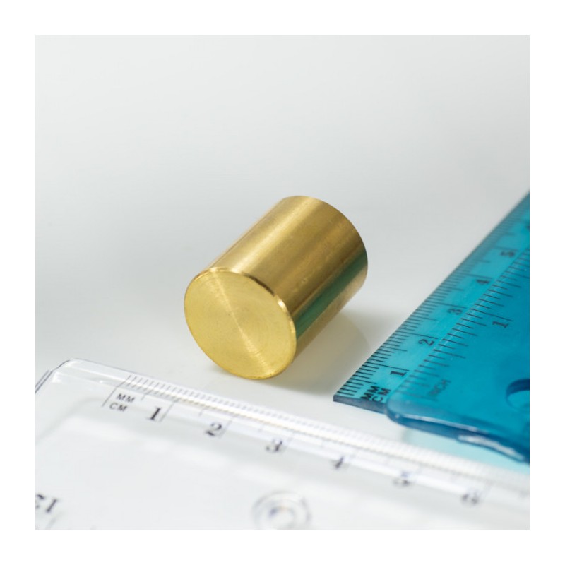 Oală magnetică din alamă cu toleranță h6 diam. 20 x înălțime 25 mm