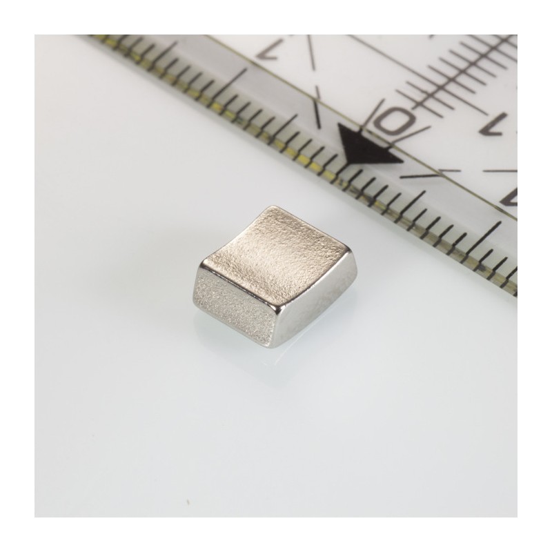 Magnet neodim segment R15,50xr12,50x30°x6 N 180 °C, VMM5UH-N35UH