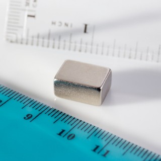 Magnet neodim bloc 9,6x6,3x13,1 N 80 °C, VMM4-N35