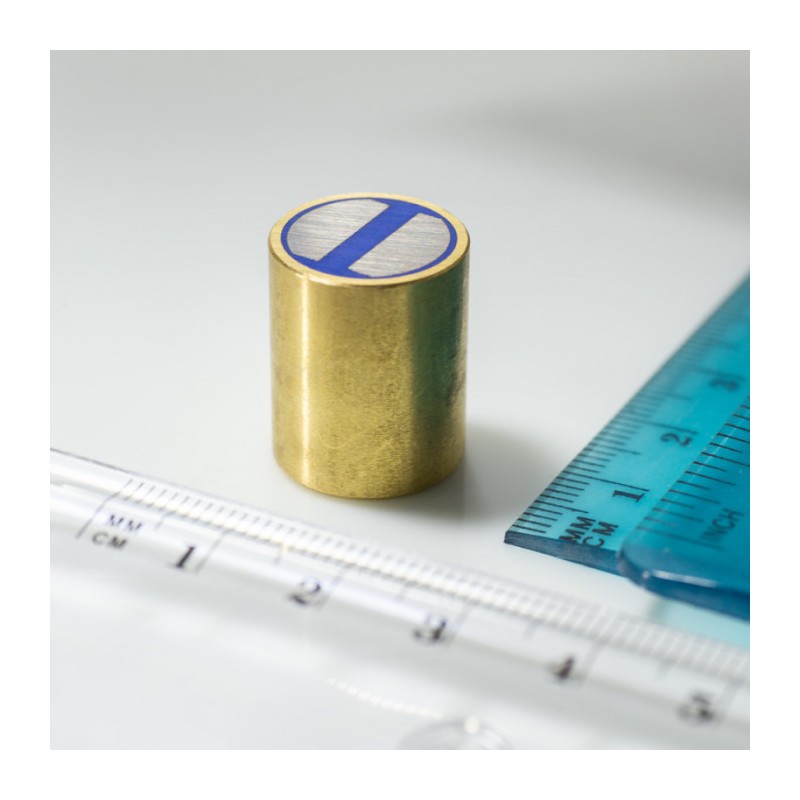 Oală magnetică din alamă cu toleranță h6 diam. 16 x înălțime 20 mm