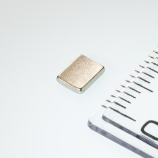 Magnet neodim segment R11xr10x21°x5 N 180 °C, VMM5UH-N35UH