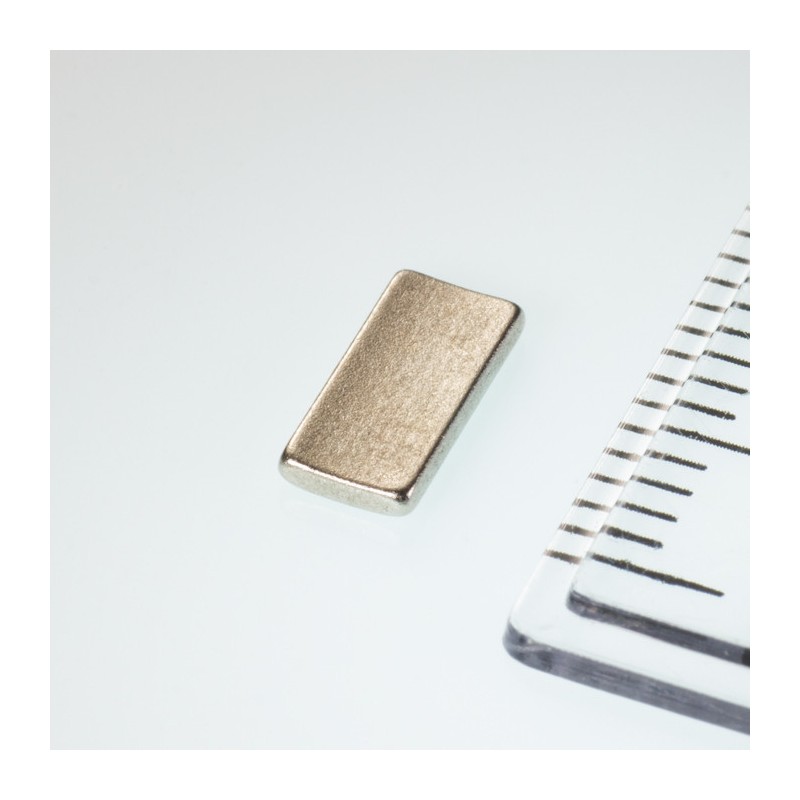 Magnet neodim segment R11xr10x21°x8 N 180 °C, VMM5UH-N35UH