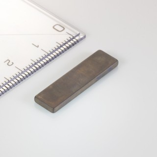 Magnet neodim bloc 26x7x1,95 P 180 °C, VMM5UH-N35UH