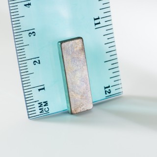 Magnet neodim bloc 26x9x3 P 180 °C, VMM5UH-N35UH
